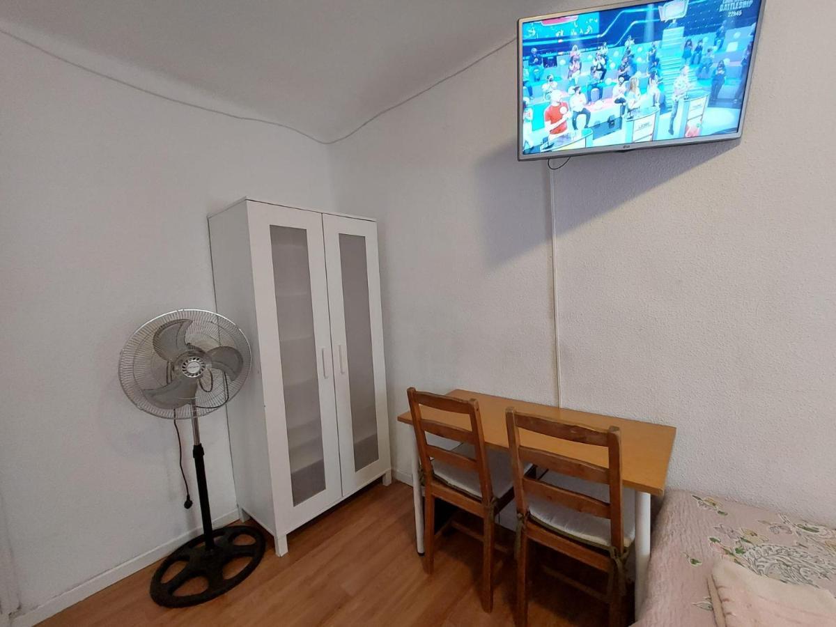 Homestay Olivos Madrid Ngoại thất bức ảnh