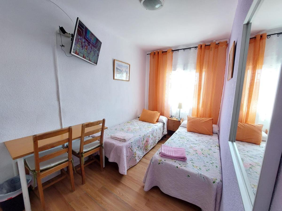 Homestay Olivos Madrid Ngoại thất bức ảnh